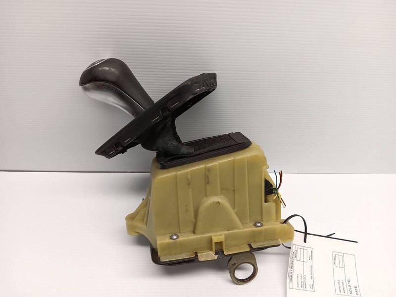 08-14 Mercedes W204 C250 C350 Floor Gear Selector Shifter 2042677524 OEM
