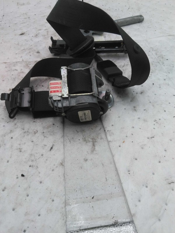2010 GMC Terrain Brown Seat Belt OEM 19256045 19355802 4DR 168K Miles