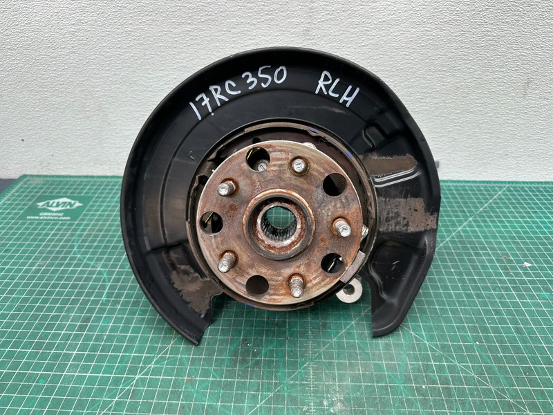 15-20 LEXUS RC350 REAR LEFT DRIVER SIDE WHEEL SPINDLE KNUCKLE W/ HUB OEM