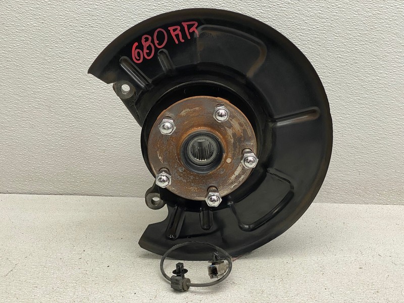 2019-2022 SUBARU ASCENT REAR RIGHT PASS SPINDLE KNUCKLE WHEEL HUB AWD OEM LOT680