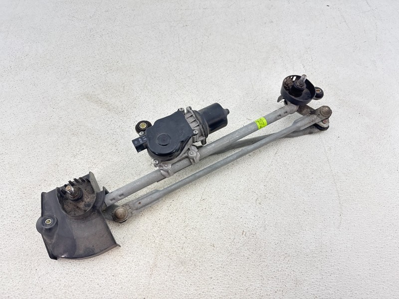 2019 - 2025 NISSAN ALTIMA FRONT WINDSHIELD GLASS WIPER LINKAGE W/ MOTOR OEM