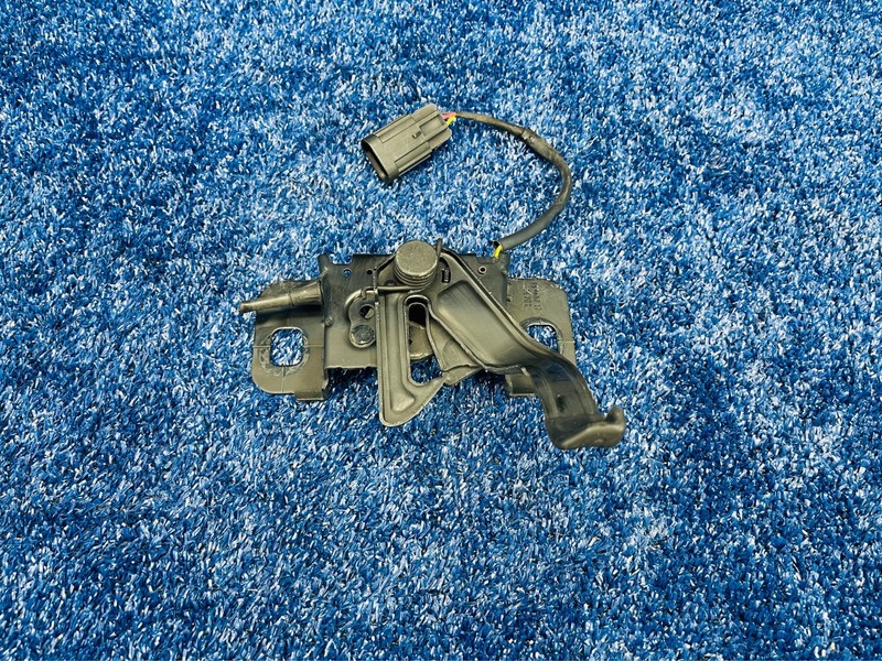 2016–2019 Buick Cascada Hood Latch Lock w/ Sensor OEM 39066717 84169355