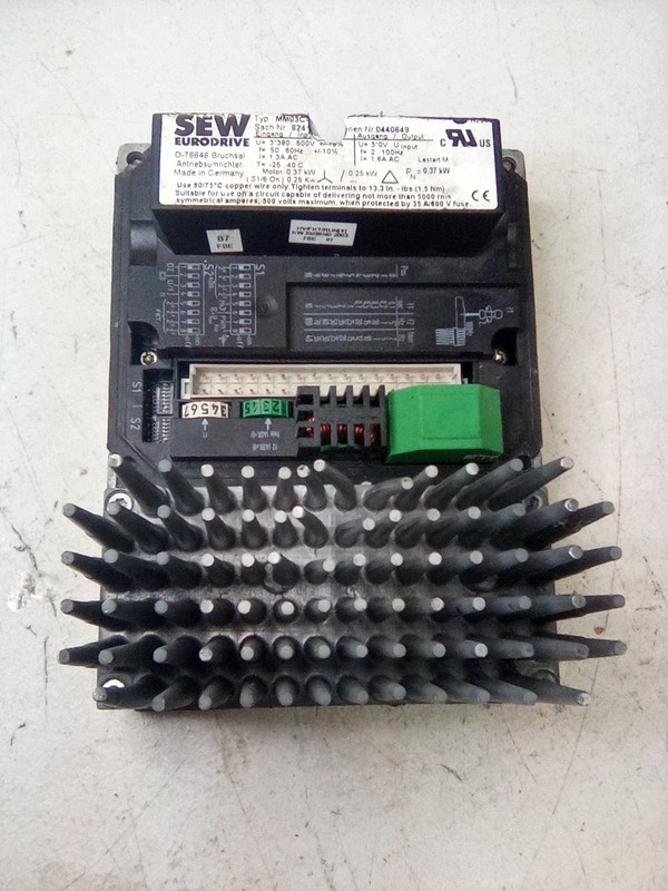 SEW Eurodrive MM03C-503-00 Drive Frequency Inverter