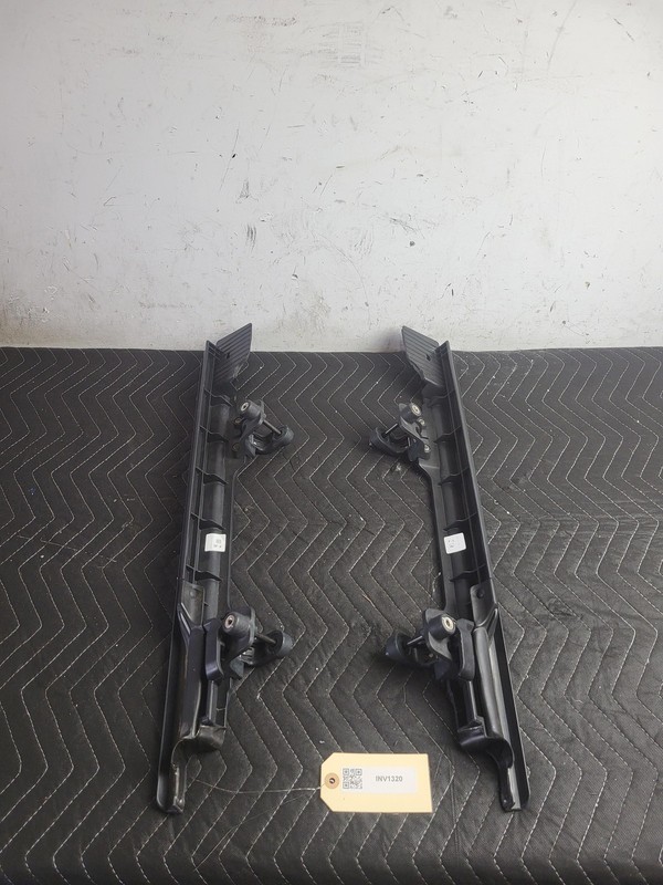 2018-2025 Jeep Wrangler RHD Left & Right Door Soft Top Surround 2.0L AWD 80k OEM