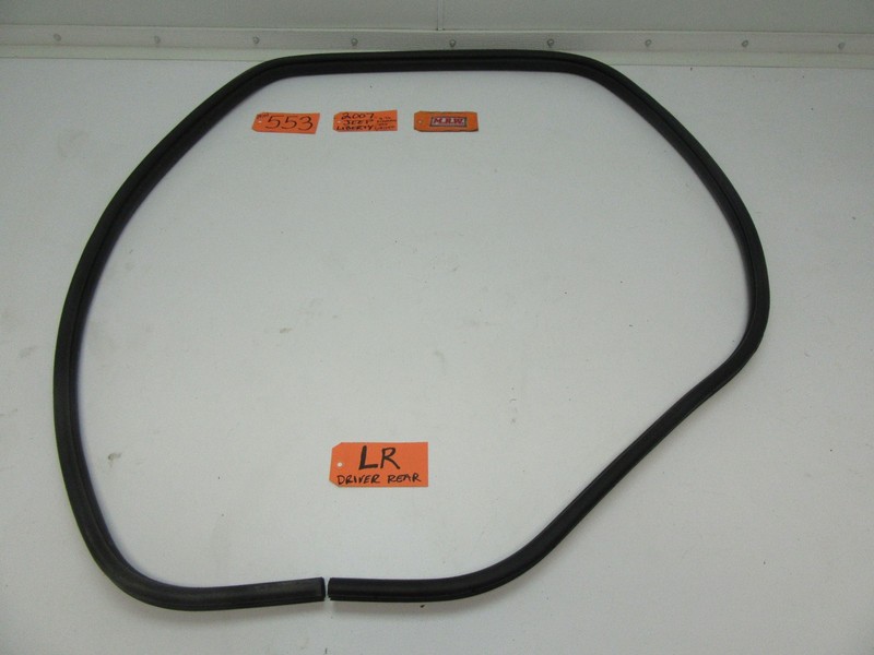 DOOR PANEL RUBBER SEAL BODY WEATHER STRIP DRIVER LEFT REAR 02-07 JEEP LIBERTY