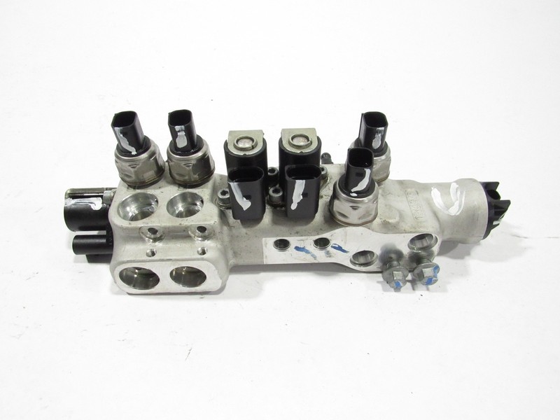 17-23 Mclaren 720S 720 2018 4.0L Hydraulic Suspension Pump Valve Block |Y2