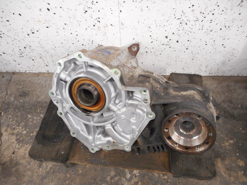 2009-2017 Lexus LS460 Transfer Case OEM