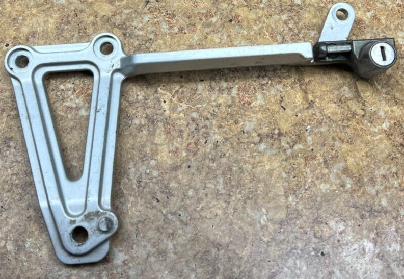2007 Kawasaki Ninja EX250 Left Rear Foot Peg Rest Pedal Mount 07 EX 250 EX250F