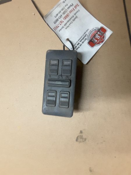 1992 100 AUDI Door Electric Switch (Master) 68788