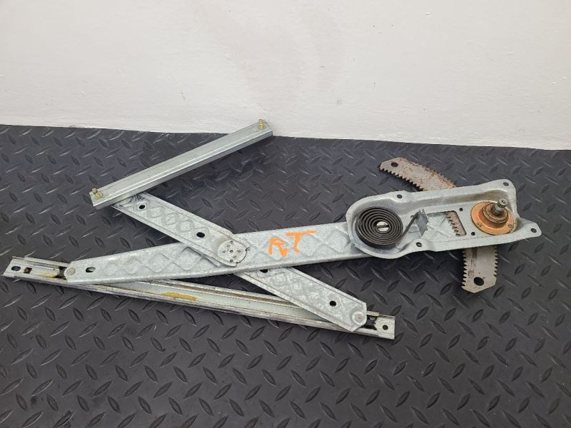 97-98 Ford F150 Front Right Passenger Manual Window Regulator OEM F65Z1523200AB