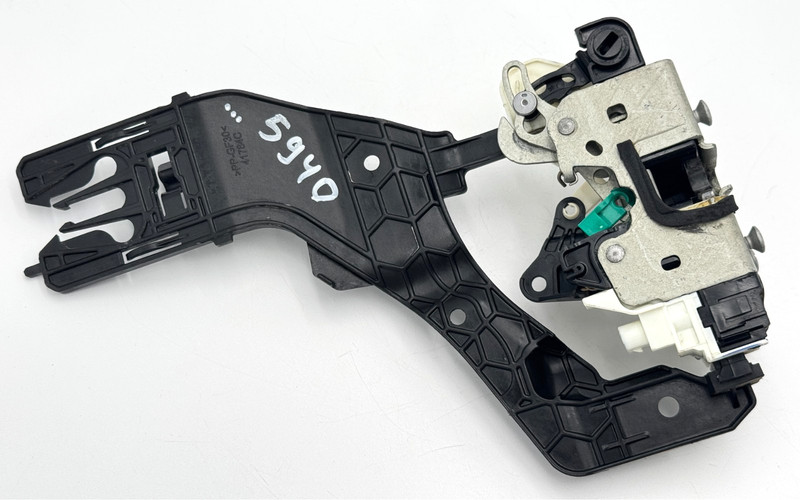 ✅2010-2026 RAM CLASSIC 1500-3500 REAR LEFT DRIVER SIDE DOOR LATCH w/ BRACKET OEM