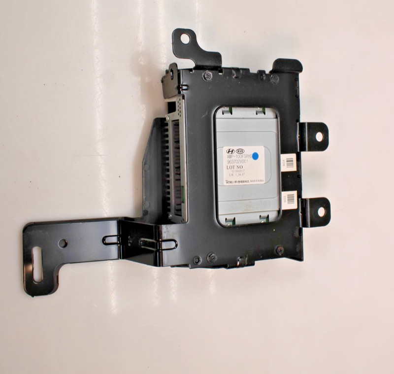 2013-2014 Hyundai Veloster Dimension Audio Amplifier 963702V001 OEM Tested