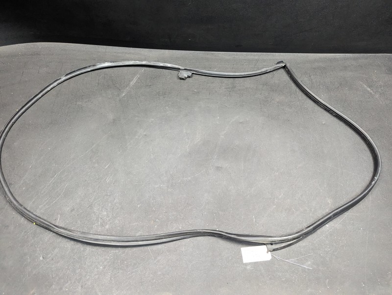 Front Left Door Weatherstrip 2018 Nissan Pathfinder 80831-3KA0C 2013 2014 - 2020