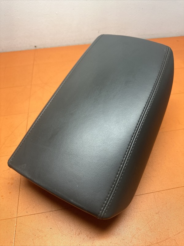 40018227 | 19 - 20 LINCOLN NAUTILUS FLOOR CONSOLE ARM REST LID GRAY LEATHER OEM