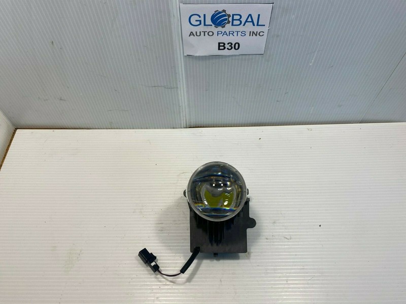 14-16 NISSAN ROGUE LEFT DRIVER SIDE LED PROJECTOR LENSE FROM HEADLIGHT OEM