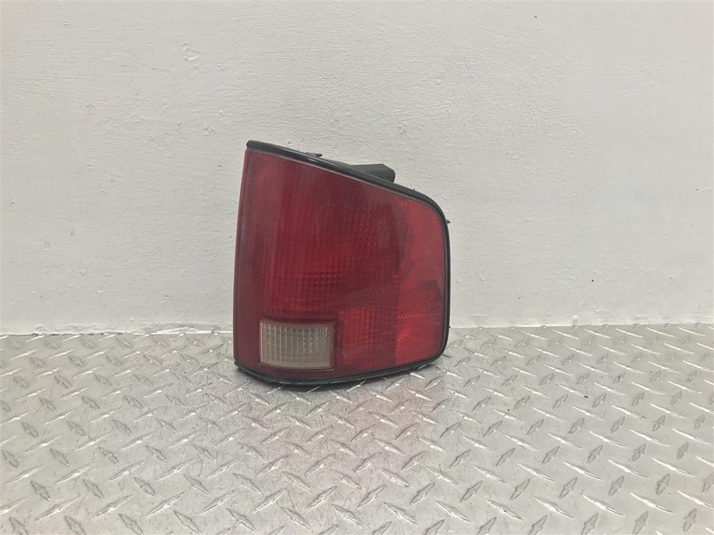 94-03 S10 S15 SONOMA RIGHT TAIL LIGHT LAMP TAILLIGHT REAR BRAKE OEM 166-02556AR
