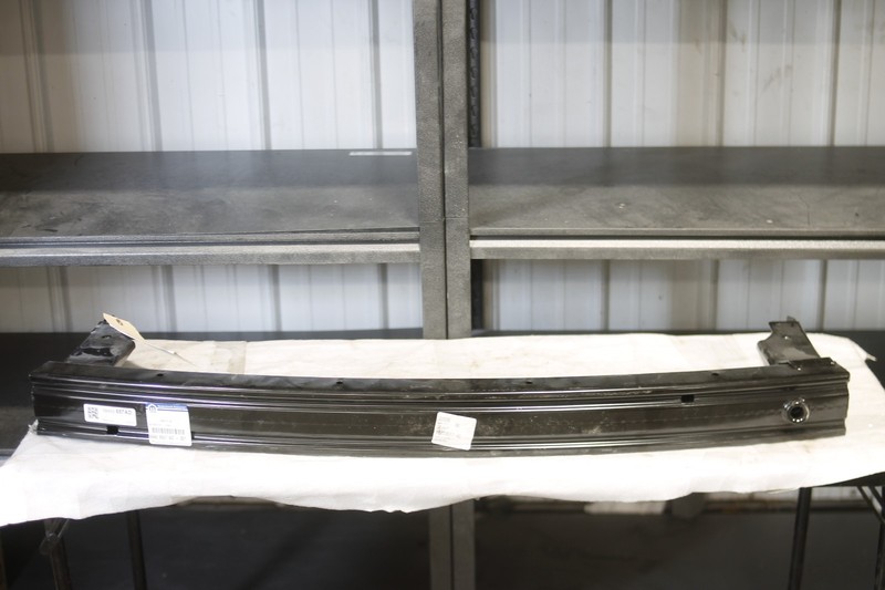 2021-2026 Jeep Grand Cherokee Bumper Reinforcement Rebar Oem