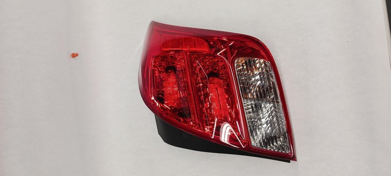 13-'22 CHEVROLET TRAX Right passenger Taillight incandescent OEM Grade A!