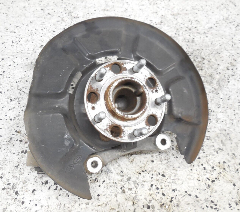 2019 2020 Hyundai Santa Fe FWD Rear Spindle Knuckle Hub Driver Left LH OEM