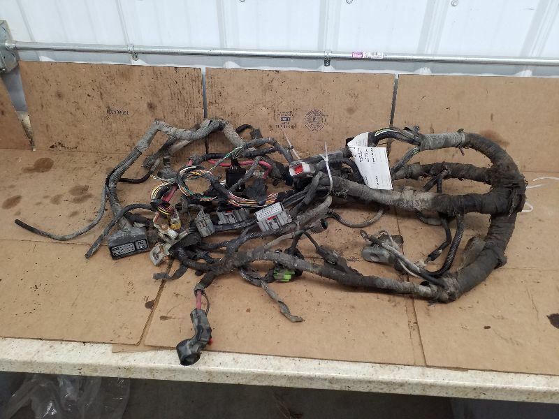 TOWN COUN 2002 Engine Wire Harness 212422
