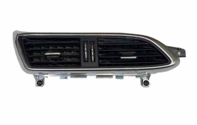 2017 2018 INFINITI QX30 AC HEATER VENTS ASSY OEM 687505DF0A