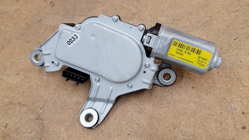 2010 2011 2012 2013 2014 2016 Cadillac SRX Rear Window Wiper Motor 15949229 OEM