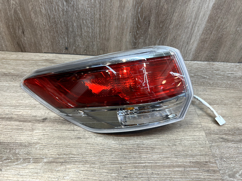 2017-2019Toyota Highlander LH Tail Light Lamp ASSY OEM