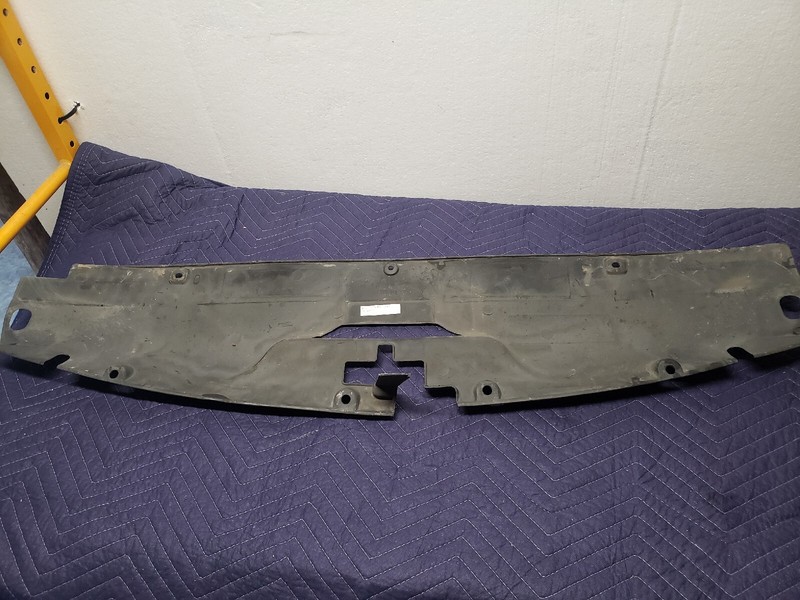 2000 2001 2002 2003 2004 2005 2006 GMC YUKON XL 5.3L * RADIATOR UPPER TRIM PANEL