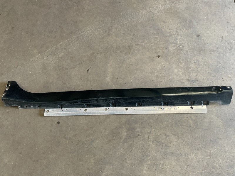 ⭐2010-2019 JAGAUR XJL RIGHT PASS SIDE ROCKER PANEL MOLDING BLACK OEM LOT2306