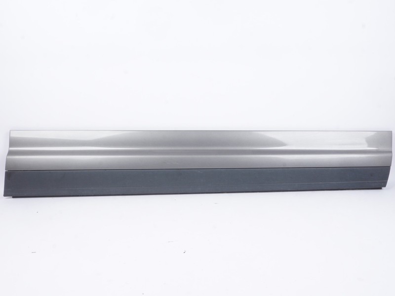 2011 - 2018 PORSCHE CAYENNE - Front Right Lower DOOR Molding / Blade 7P5837788L
