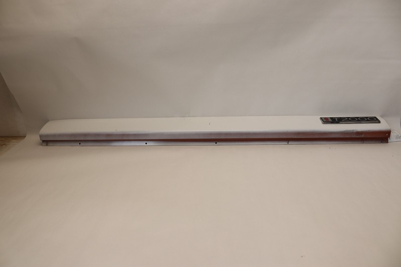 1996-2010 KENWORTH T2000 RIGHT PASSENGER UNDER CAB TRIM MOLDING ROCKER OEM
