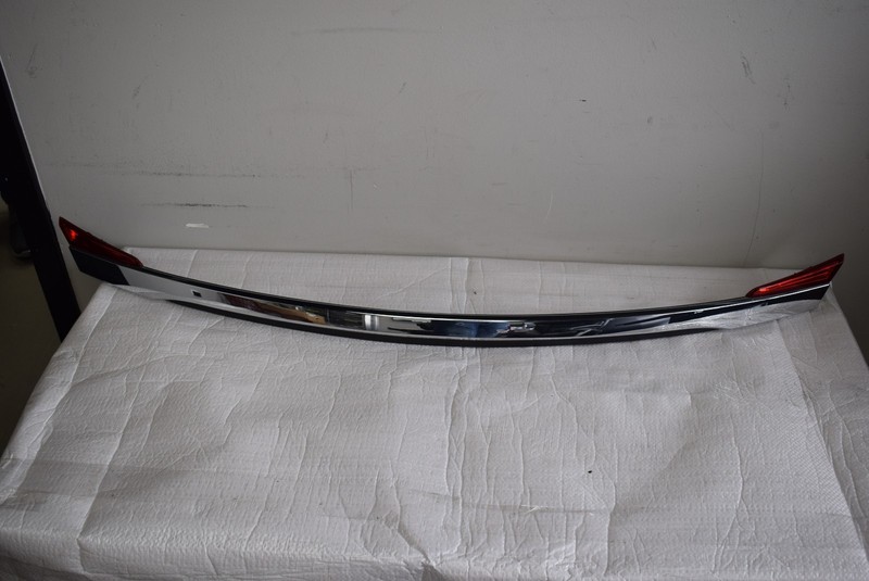 2011-2014 CHRYSLER 200 REAR CHROME LIFTGATE APPLIQUE MOULDING OEM 05182606AD