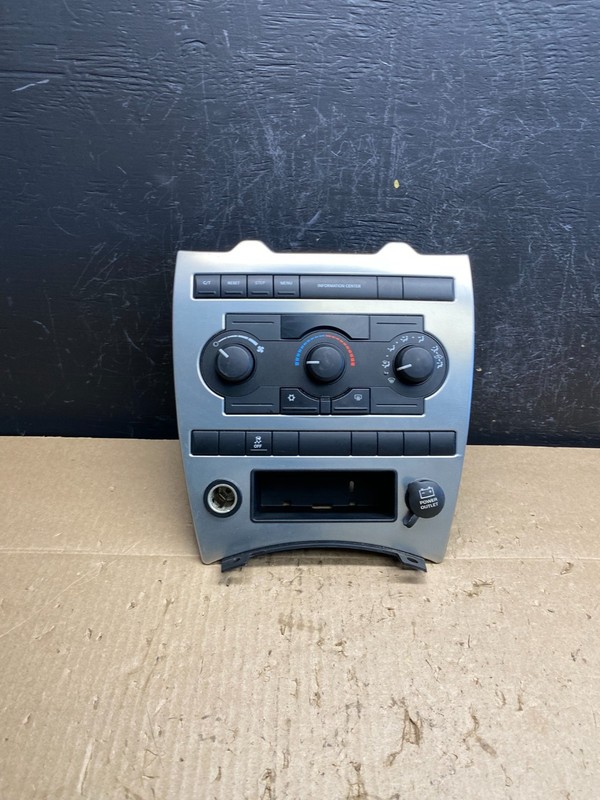 2005 2006 2007 Jeep Commander Grand Cherokee A/C Climate Control Bezel AC9150 DG
