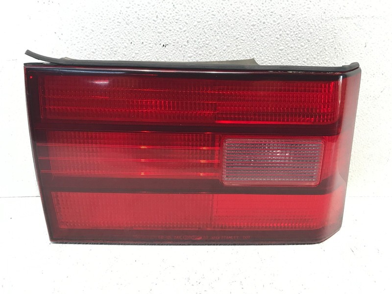 90-94 Lexus UCF10 LS400 Left Driver Inner Tail Light Lamp OEM