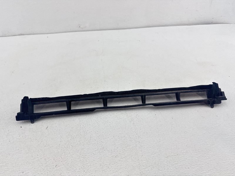 2019-2022 TOYOTA COROLLA HATCHBACK RADIATOR CORE SUPPORT AIR GUIDE BAFFLE OEM