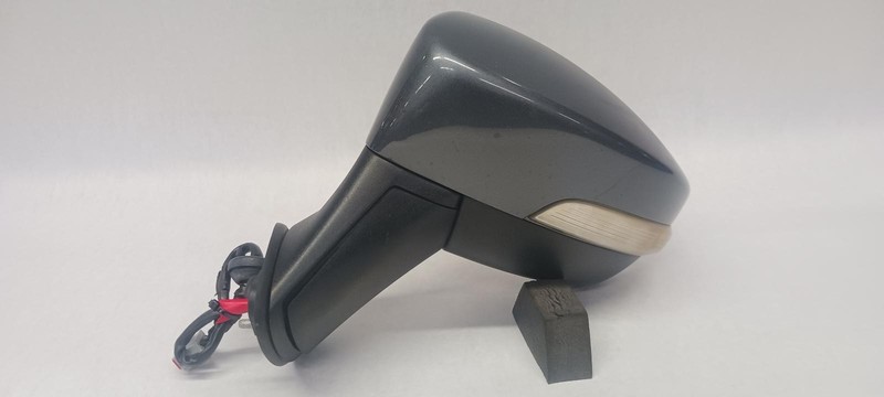 18-'22 FORD ECOSPORT Left driver Door Mirror heatedw/blind spot OEM Grade A!