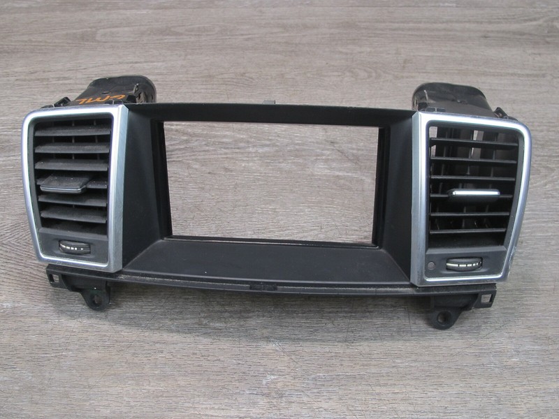 2012-2015 MERCEDES W166 DASH FRONT CENTER HEATER AIR VENT 1668300654