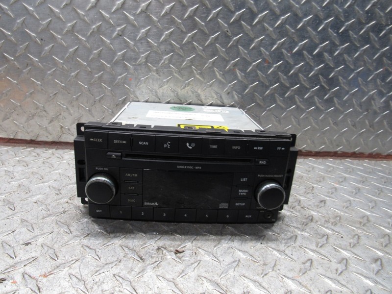 2008 CHRYSLER 300 AM/FM RADIO AUDIO SAT MP3 CD PLAYER RES 05064420AF