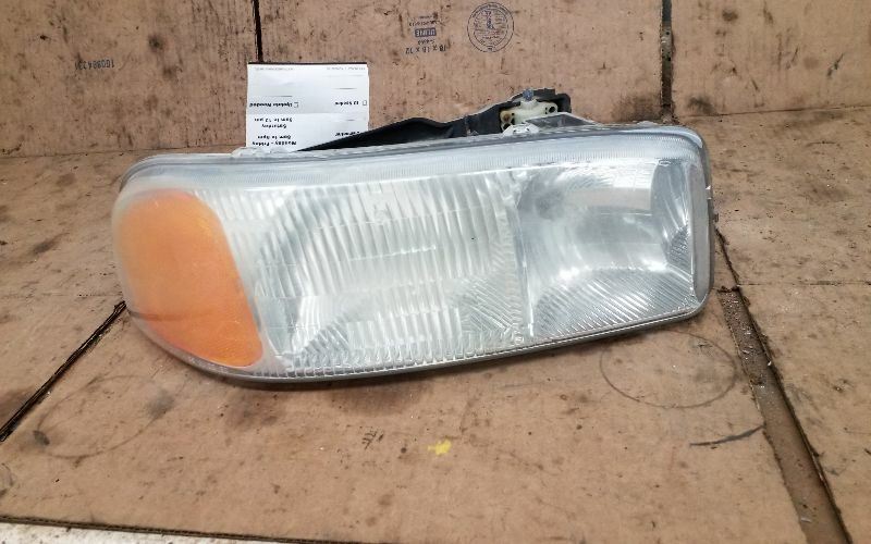 Passenger Right Headlight Fits 99-06 SIERRA 1500 PICKUP 215130