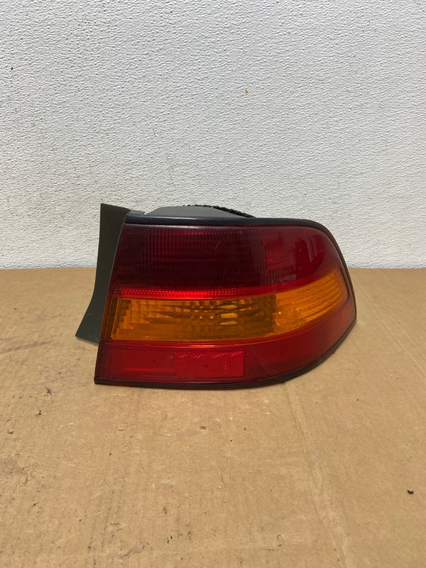 1997 1998 1999 Lexus ES300 Right Passenger RH Side Tail Light OEM AC8589 LK
