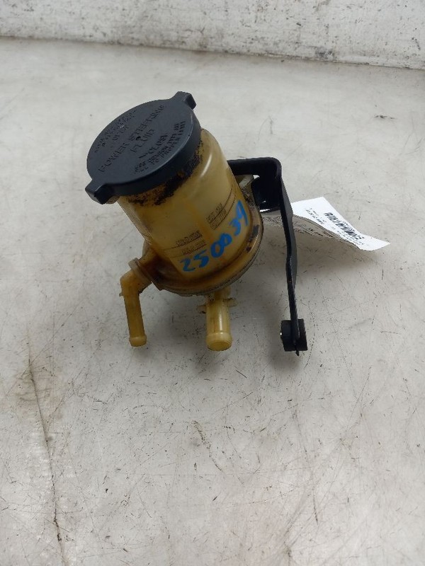 04 05 06 Lexus RX330 Power Steering Reservoir