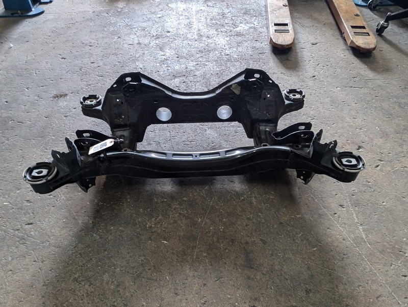 Rear Crossmember 2022 Buick Envision 84908413 2021 2023