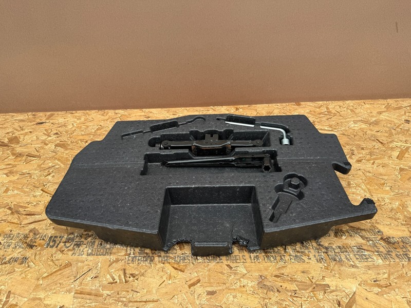 INFINITI Q60 17-22 OEM EMERGENCY TRUNK SPARE TIRE TOOLS FOAM CASE LINER W/ TOOLS