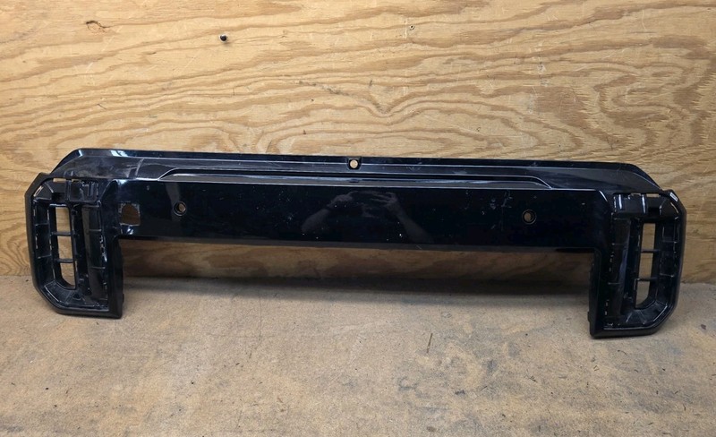 2023 2024 Kia EV9 Front Bumper Center Cover Black 86531-D0500 OEM "DAMAGED"