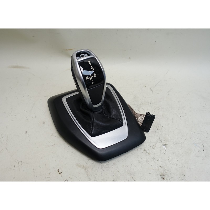 Damaged 2013-2015 BMW E84 X1 SAV Shift Selectro Knob Cover for Auto Trans