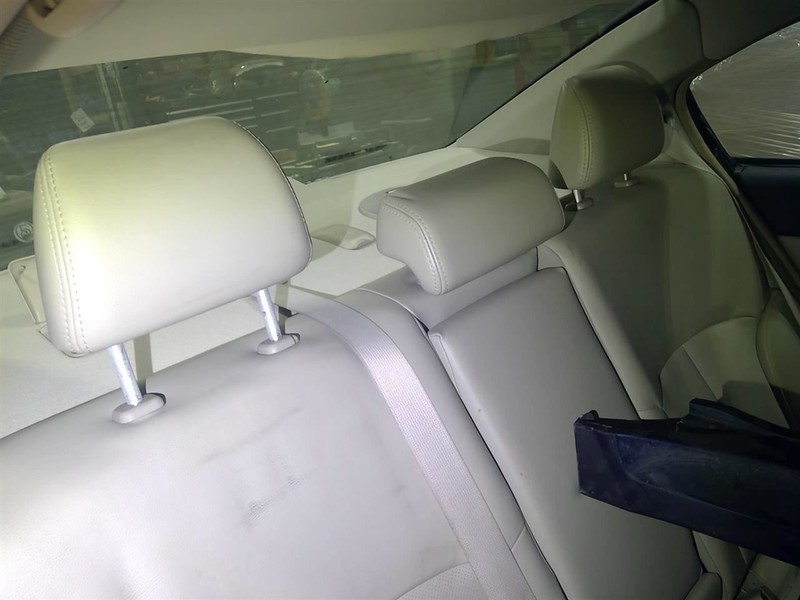 LEGACY 2010-2014 3 Rear Headrests 1742530