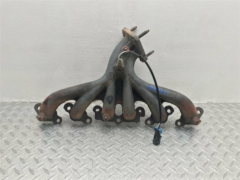 2002-2005 GMC ENVOY CHEVY TRAILBLAZER 4.2L EXHAUST MANIFOLD OEM 88890560