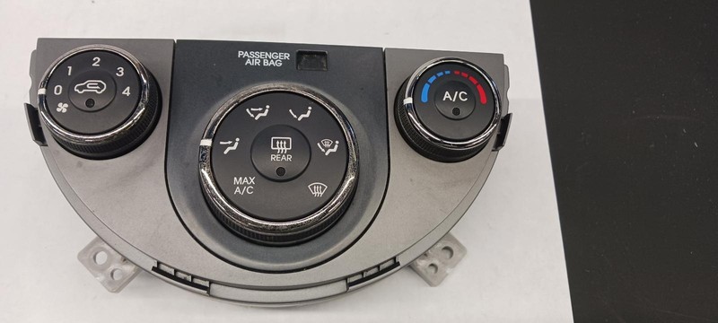 2010 KIA SOUL Heat AC Controller manual control w/satin metal finish OEM 10