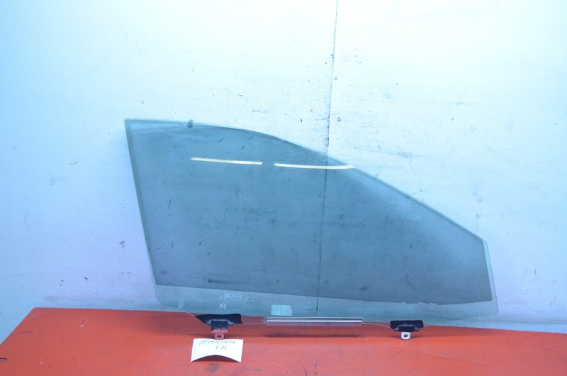 09-14 TOYOTA MATRIX FRONT RIGHT PASSENGER SIDE DOOR WINDOW GLASS OEM