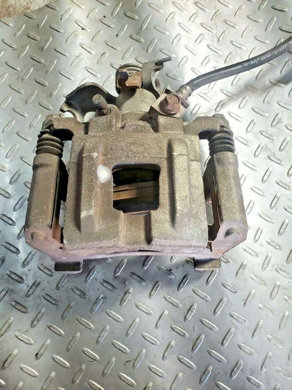 15-20 FORD MUSTANG GT OEM LH LEFT DRIVERS REAR BRAKE CALIPER FACTORY 16 17 18 1